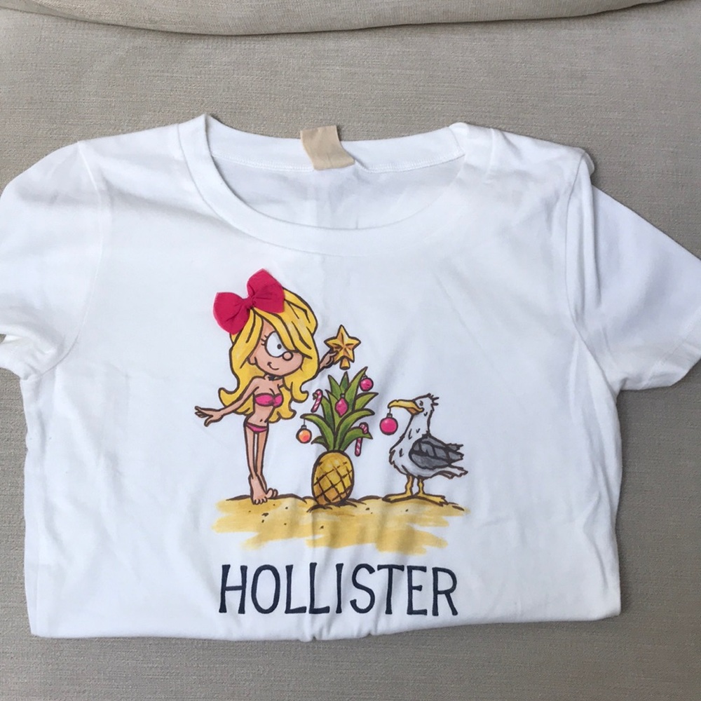 Hollister sz M graphic T-shirt (holiday theme)